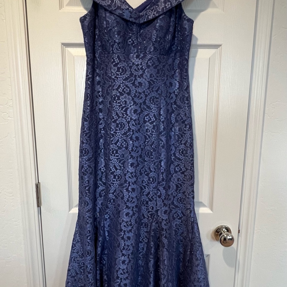 Elegant Blue Lace Dress